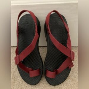 Chaco Bodhi Toe Ring Sandals ♥️ Ruby Red ♥️ Style#JCH108976 ♥️ NWOT